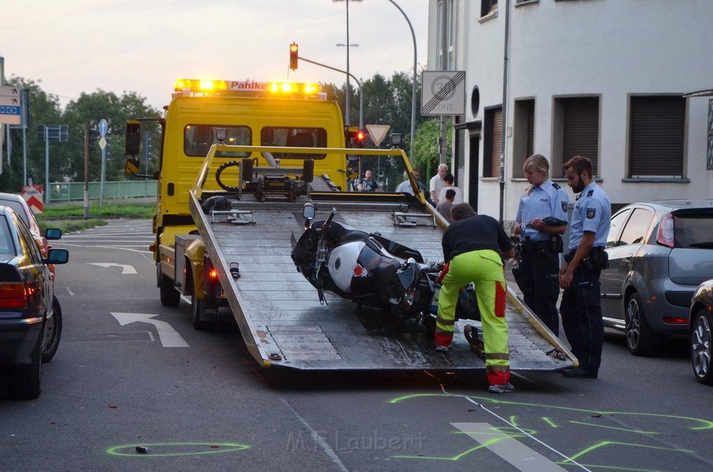 VU Alleinunfall Krad Koeln Kalk Buchforststr P85.JPG - Miklos Laubert